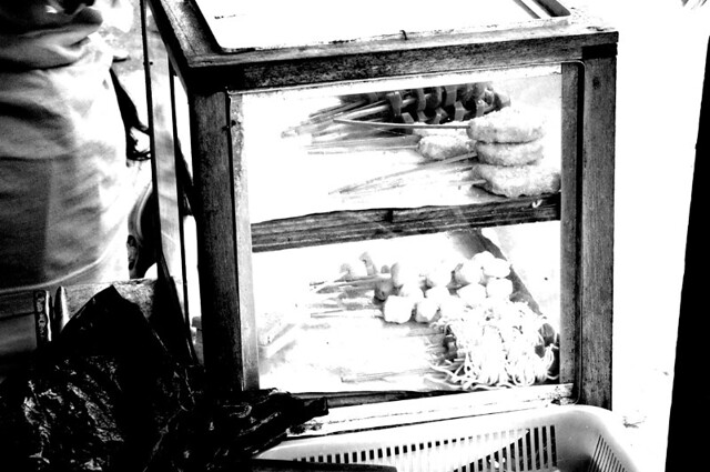 Tempura Gerobak Gerobak Gerobak Dan Ibu Setengah Baya By Similkalagi Flickr Photo