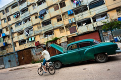 Suburbia: Public housing in Cuba (Cuba)