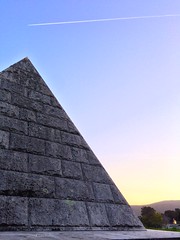 SLO Pyramid