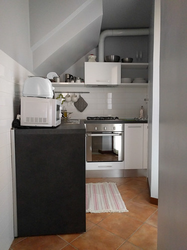 kitchen @ Tiberina Apartment