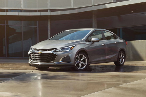 2019 Cruze Sedan Premier and 2019 Cruze Hatch RS position Cruze to continue its success in the compact car segment.