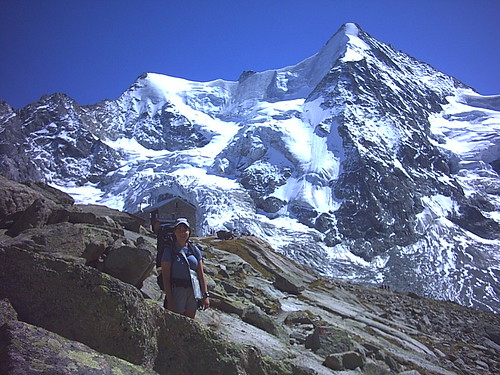 Cabane de Mountet (2886m)