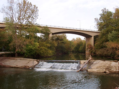 Weir Dam and the Richmond Avenue Bridge