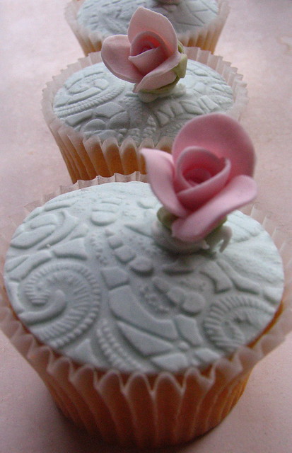 More from the Bridal ExpoLace cupcakes I wasn't going to post these ones