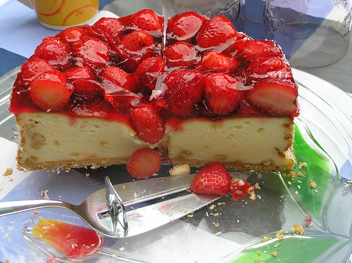 Mmmh - Erdbeerkuchen! / Strawberry Cake!
