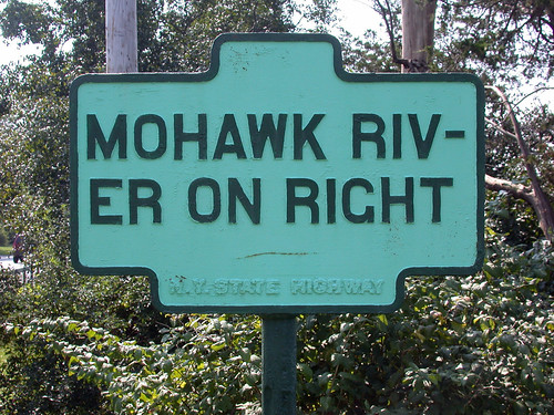 Mohawk Riv-er On Right
