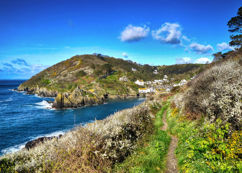 The Cornish coast at Polperro. Credit Baz Richardson, flickr