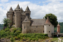 FRANCE Auvergne: Les châteaux