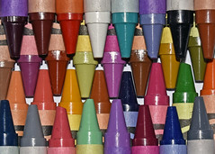 18-06 Crayola Crayons