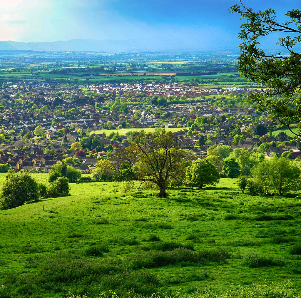Sunshine after fresh rain on Cleeve Hill in the Cotswolds. Credit Jason Ballard, flickr