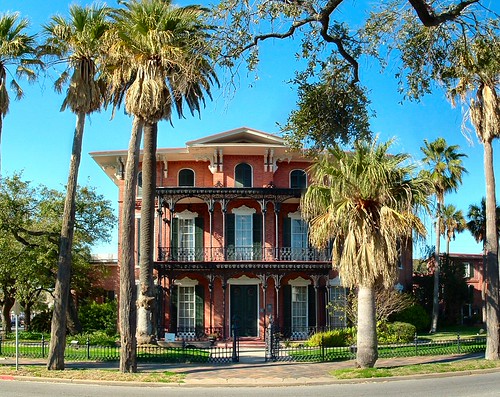 red galveston palms island texas historic villa historical mansion ashton antebellum galvestonisland italianate 1859 ashtonvilla top20texas bestoftexas