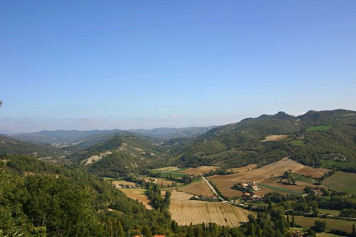 italy landscape hills montone umbria