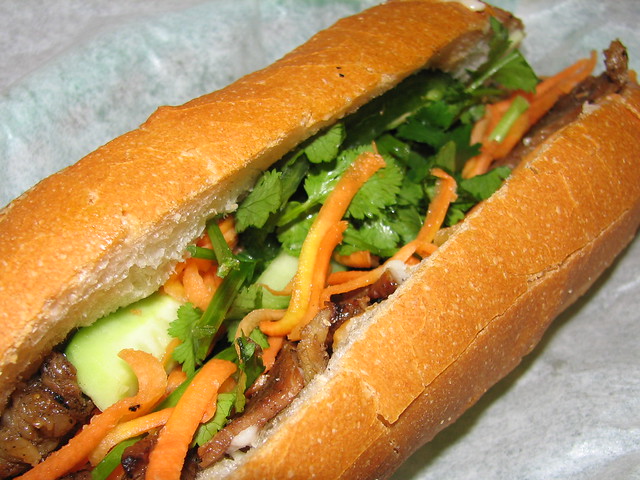 Bánh Mì Thịt Nướng | Vietnamese sandwich from a shop near do… | Flickr