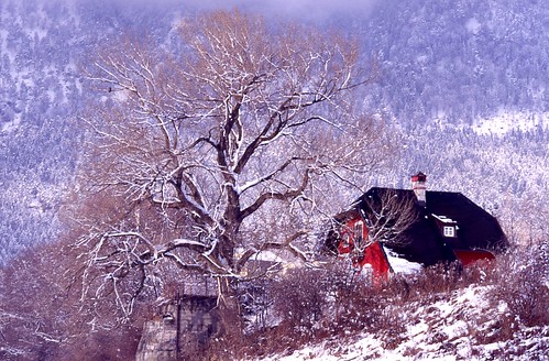 winter red house landscape specobject
