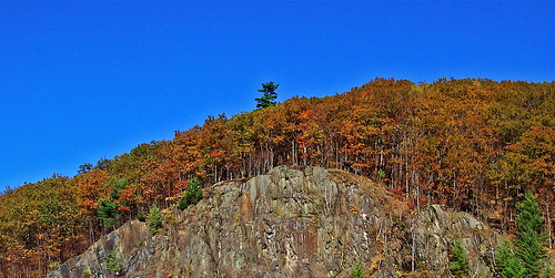 autumn colors vermont dam newengland townshend