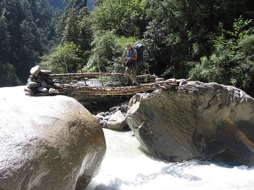 nepal trekking geotagged hiking helen himalaya canonpowershota520 dhaulagiri dhaulagiricircuit geo:lat=28644875 geo:lon=8340065
