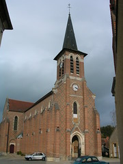 église (NEUILLY-LE-REAL,FR03)