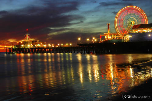 longexposure nightphotography beach reflections surf waves nightshot santamonica pacificocean ferriswheel santamonicapier pacificpark santamonicabeach slowshutterspeed socalexploration twtmesh200731 twtmesh050803