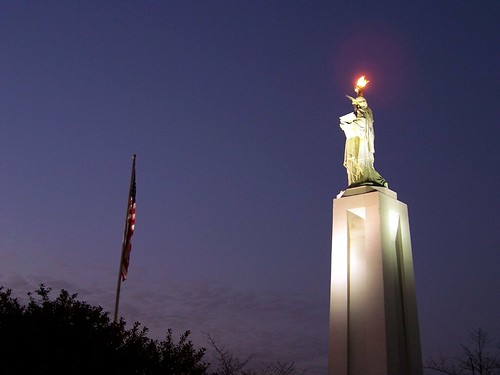 city sunset statue flag magic alabama statueofliberty nightfall magiccity libertypark birmigham