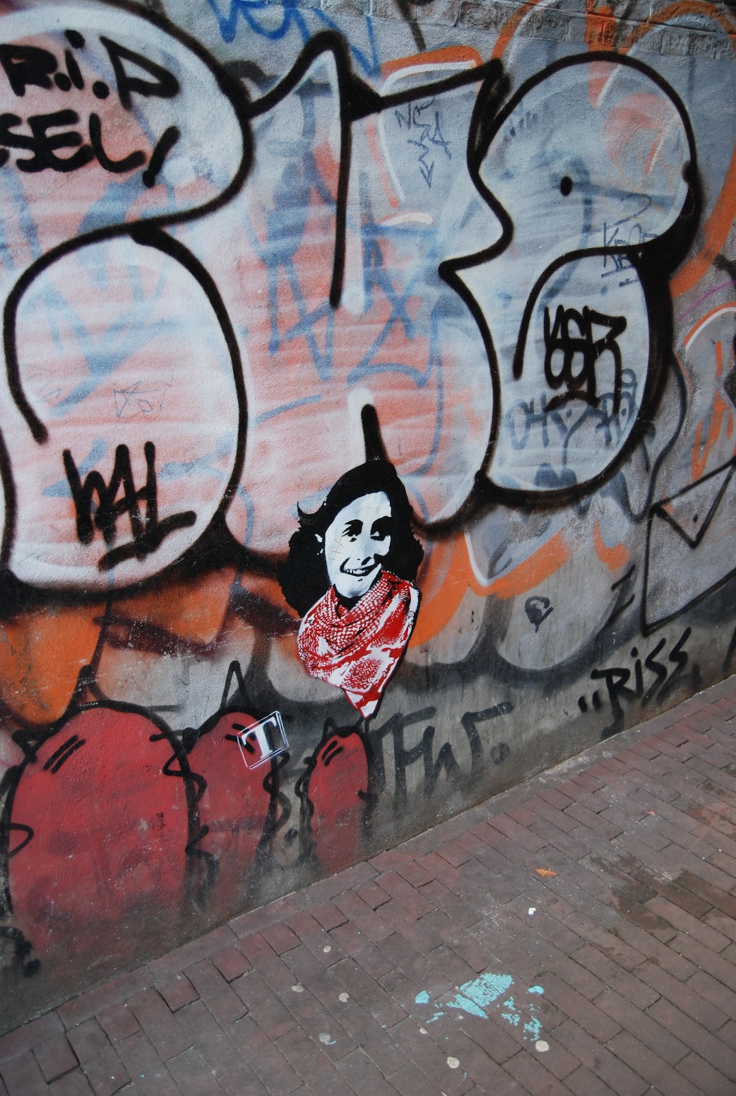 Anne Frank | Amsterdam stencil. | By: donnamarijne | Flickr - Photo ...