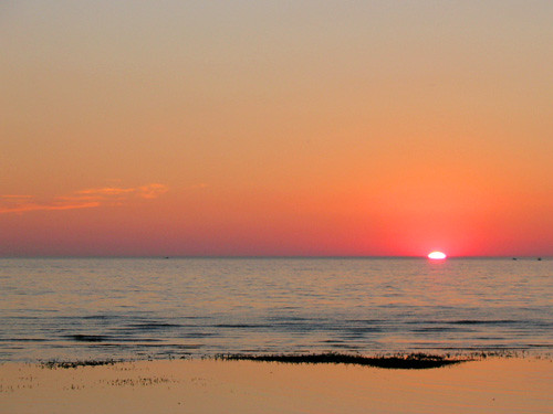 sunset orange catchycolors waterfront michigan lakemichigan greatlakes petoskey littletraversebay flickrchallengegroup