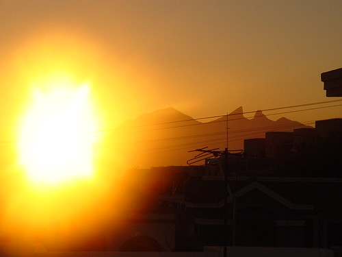 houses yellow sunrise mexico fire amanecer amarillo contraste casas monterrey cerrodelasilla