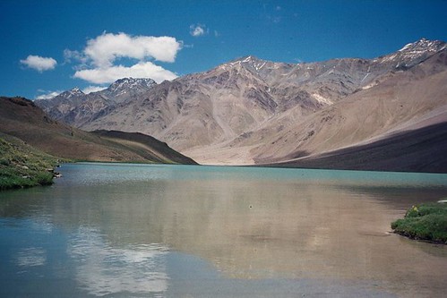lake water indian himachal himalayas spiti chandrataal