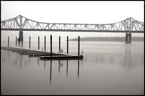 bridge river illinois dock foggy blogged peoria illinoisriver murraybakerbridge notei blogged20061213 peoriaskyline nottwit