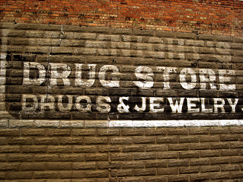 travel brick sign wall vermont jewelry drugs drugstore fairhaven kxlly