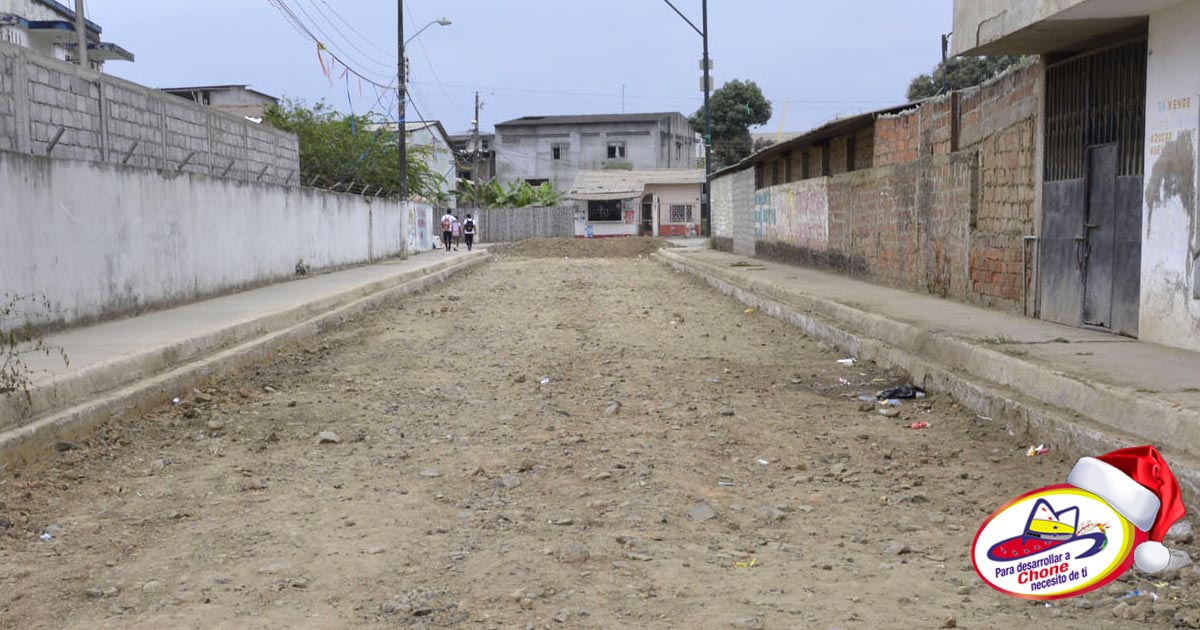 Municipio construye cinco calles adoquinadas por 550 mil dólares