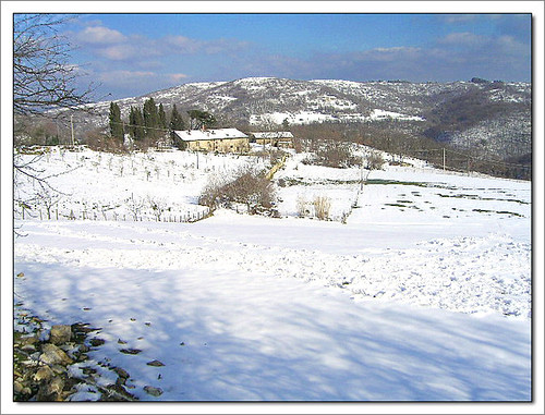 winter italy snow tuscany firenze toscana mugello contrylife