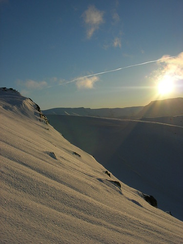 winter snow mountains norway sunrise skiing stryn nordfjord natakupa steindalen