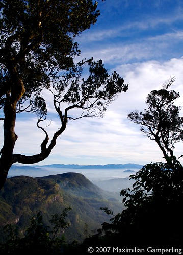 blue trees sky cloud mountain mountains clouds landscape sightseeing himmel wolken berge sri lanka highland srilanka blau aussicht landschaft bergland bäume hügel hügelland