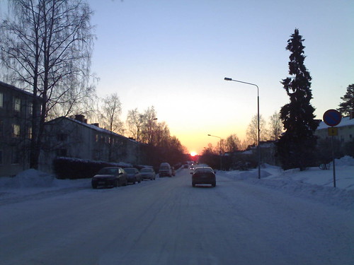 winter sun sunrise suomi finland talvi tampere aurinko auringonnousu hippoksenkatu