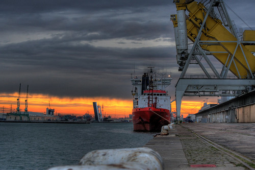 port sunrise ship cranes wharf hdr bollard
