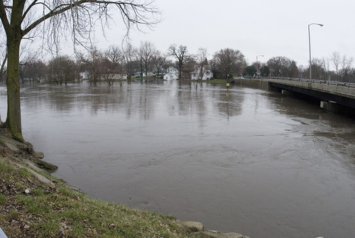 river flood pontiac vermillionriver