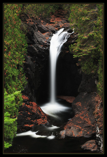 fall minnesota ilovenature waterfalls northshore cascadefalls