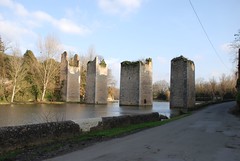 The old bridge at Lussac les Chateaux - Photo of Persac