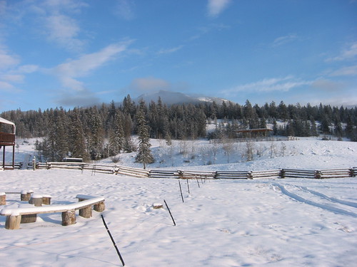 ranch winter snow geotagged newyear200405 bigbar geo:lat=51319777 geo:lon=121822929