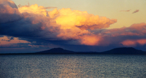 sunset sky swansea clouds wow geotagged australia 1999 tasmania greatoysterbay pc7190 auspctagged geolat42130678505683 geolon14806971988656