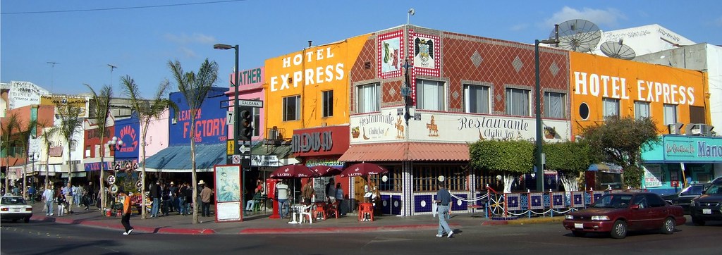 Hotel Express @ Avenida Revolución, Tijuana.