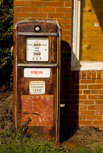rural geotagged southcarolina gas pump geo:lat=339665838691094 geo:lon=815294682827226