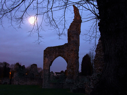 morning moon church abbey sunrise dawn ruins earlymorning eerie haunted spooky priory thetford