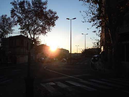street morning blue orange sun cold beautiful sunrise early december montpellier rise