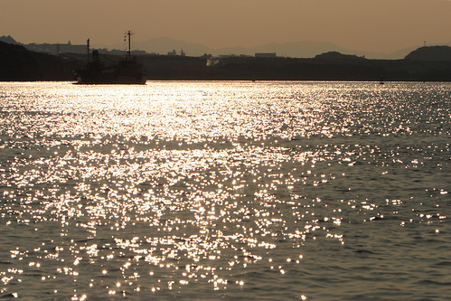 sunset sea japan geotagged bay boat ship 日本 fukuoka kitakyushu wakamatsu 福岡 福岡県 北九州 dokai mrhayata geo:lat=339020314 geo:lon=1308127969
