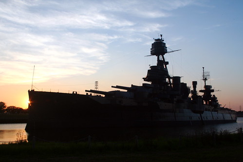 sunset history monument texas touristtrap battleshiptexas houstonshipchannel