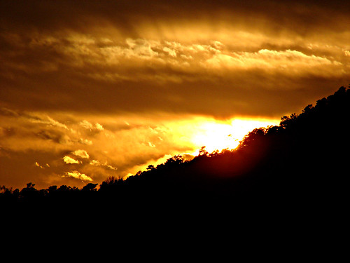 sunset sky sun clouds evening singing sing beams