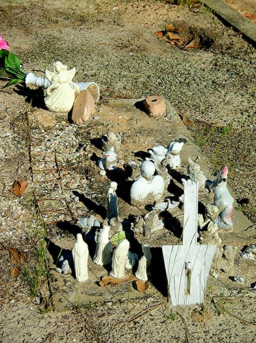 cemetery grave child alabama trinkets brantley mountolivehardshellbaptistchurch