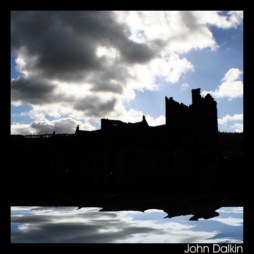 blue ireland white black reflection castle history silhouette architecture clouds river geotagged dramatic tipperary countytipperary carrickonsuir riversuir outstandingshots flickrific johndalkin heavensgatejohn ormondecastle geo:lat=5234352 geo:lon=740427
