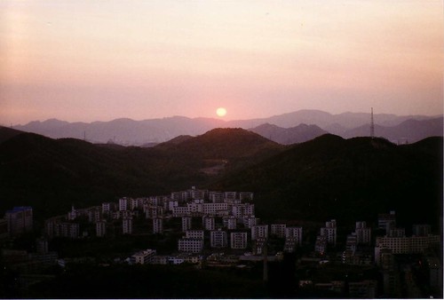 china sunset sun geotagged hill dalian 大连 geo:lat=38895292 geo:lon=121631752